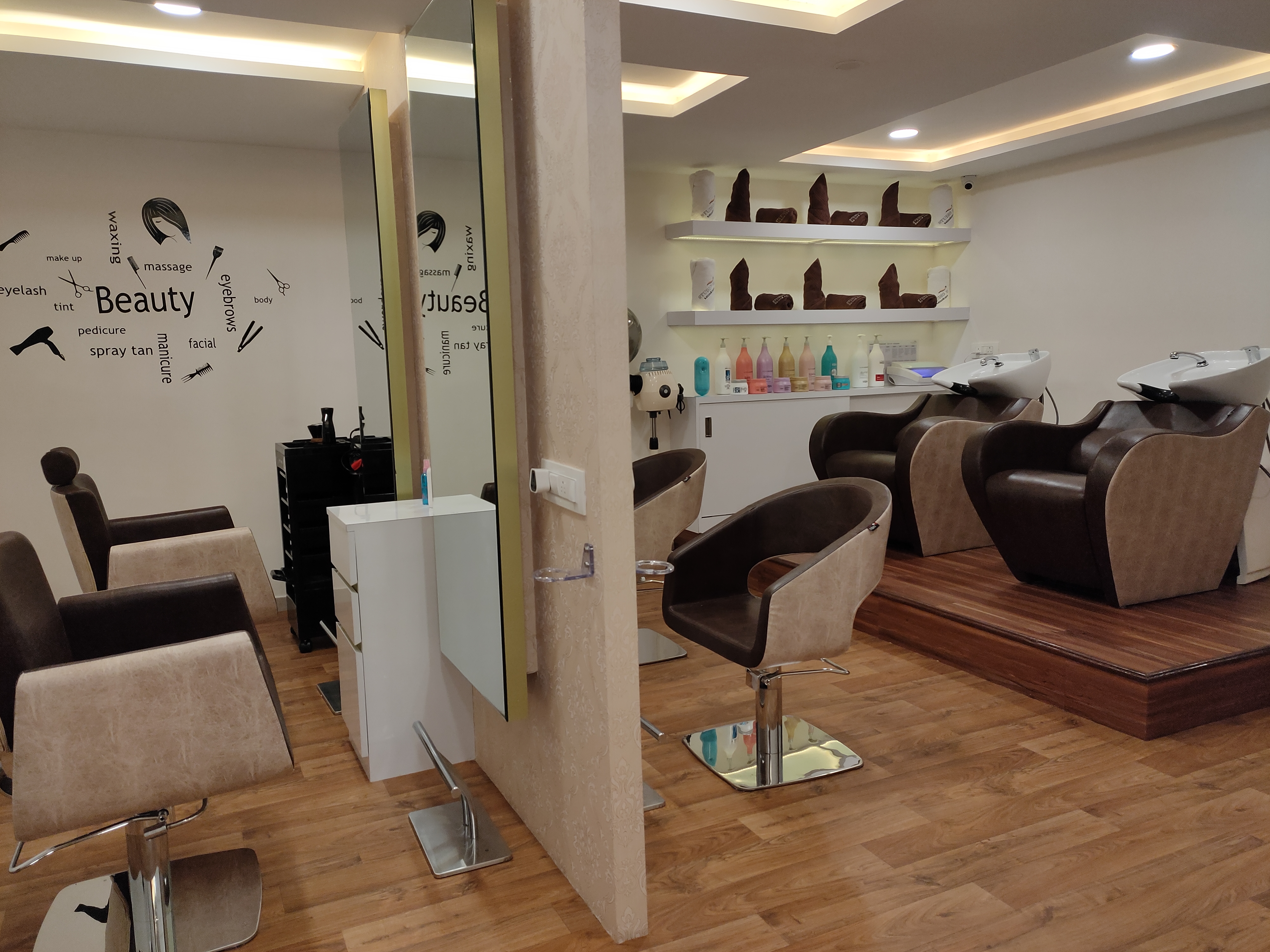 AOne Hair Studio in NizampuraVadodara  Best Beauty Salons For Men in  Vadodara  Justdial